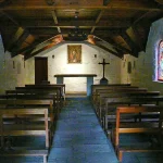 La emblemática Capilla de Villa La Angostura con inspiración europea